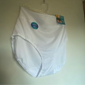 Vanity Fair White Full-Coverage‎ Briefs
